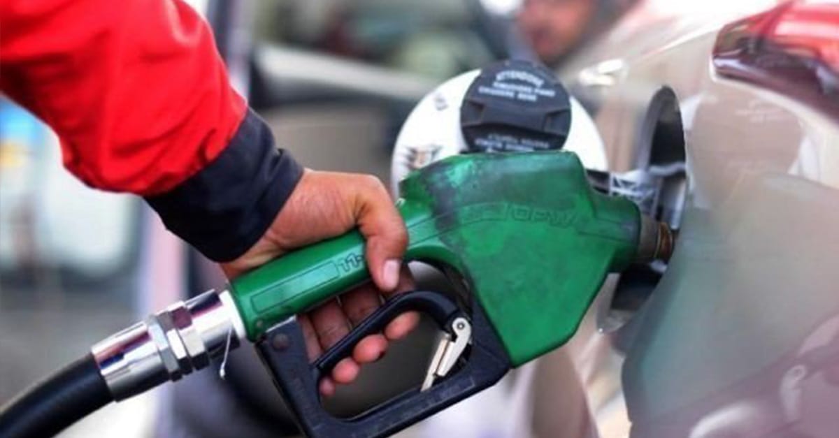 حکومت نے پیٹرولیم مصنوعات کی قیمتوں میں اضافہ کر دیا