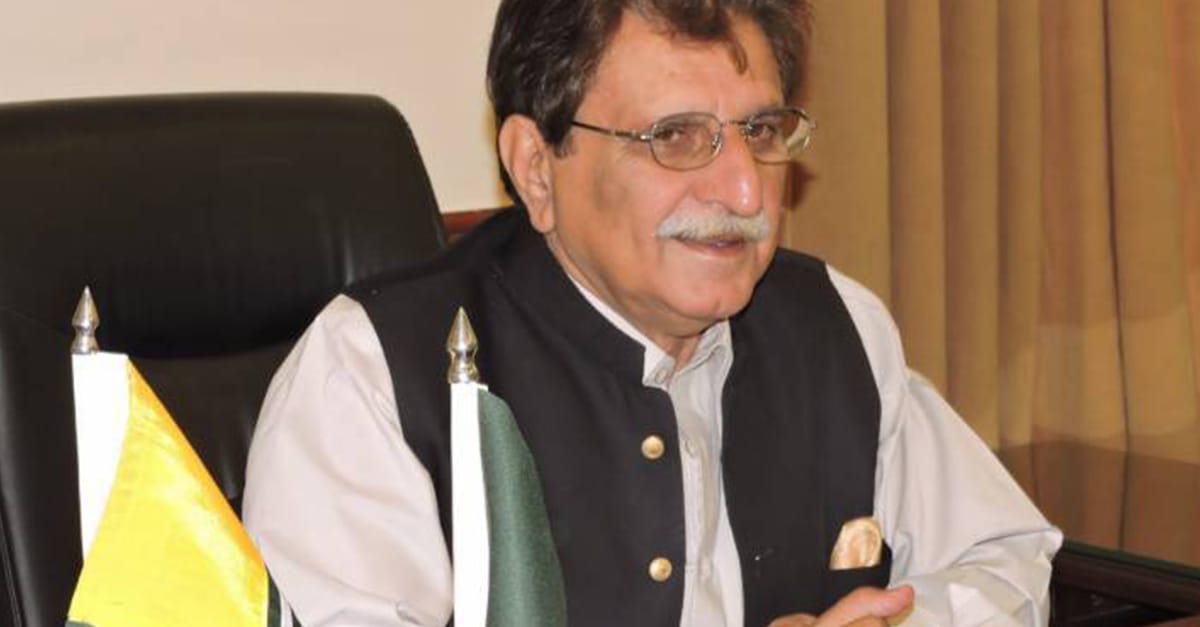 بھارتی فوج کا وزیر اعظم کے ہیلی کاپٹر پر فائر، بھارتی فوج نے ڈرامہ کیا ہم اپنی حدود میں تھے، وزیراعظم