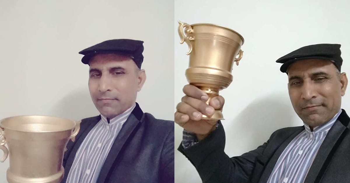 چناب نگر سے تعلق رکھنے والے شمشاد شوہدری کا ایک اور اعزاز،سنگا پور میں ہونے والے پوئٹری کمپٹیشن میں دوسری پوزیشن حاصل کرلی