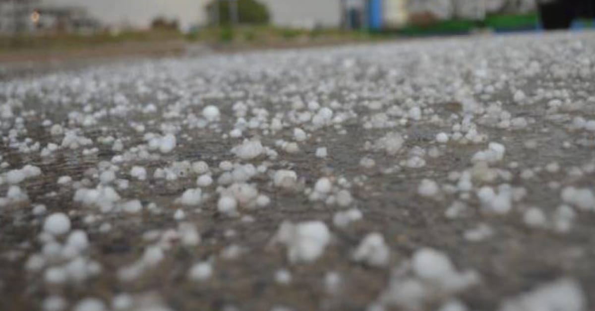 چناب نگر میں بارش کے ساتھ ژالہ باری