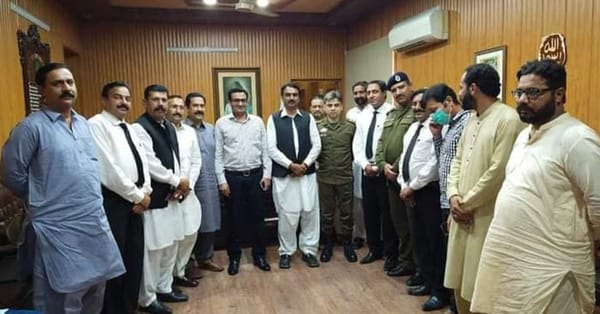 لالیاں میں وکلاء اور صحافیوں کے درمیان ڈسپیوٹ حل