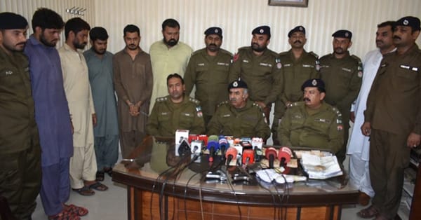 چنیوٹ پولیس نے بین الاضلاعی ڈکیت گینگ کے 5 ملزمان کو گرفتار کرلیا