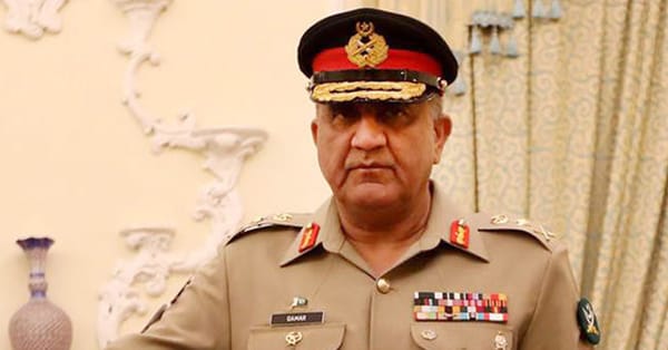 آرمی چیف جنرل قمر جاوید باجوہ اسٹیڈیم پہنچ گئے