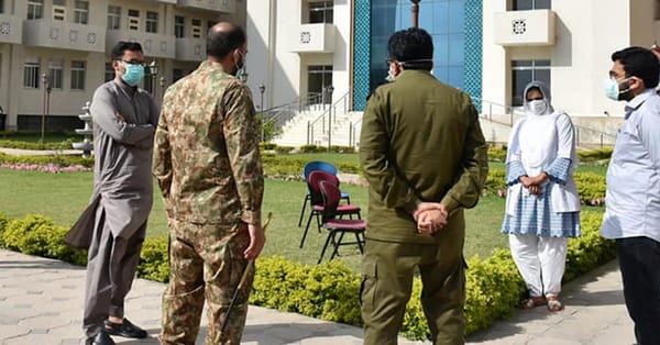 چنیوٹ: ڈپٹی کمشنر, ڈی پی او اور آرمی افسران کا فاسٹ یونیورسٹی قرنطینہ سنٹر کا وزٹ