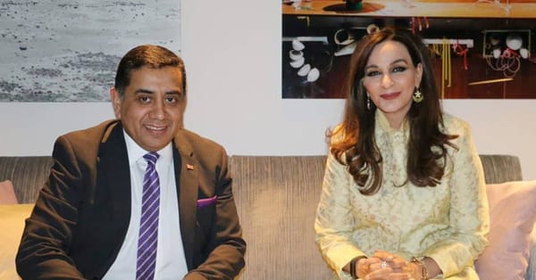 برطانیہ کے وزیر لارڈ طارق احمد کی پاکستانی وزراء کیساتھ اسلام آباد میں ملاقات