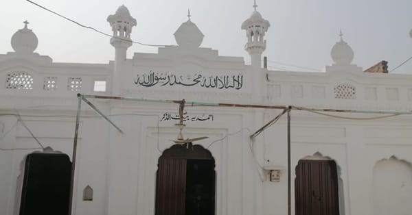عمران خان کی ریاست مدینہ میں احمدیوں کی عبادت گاہ پرہجوم کا حملہ،احمدی ایک اورعبادت گاہ سے محروم