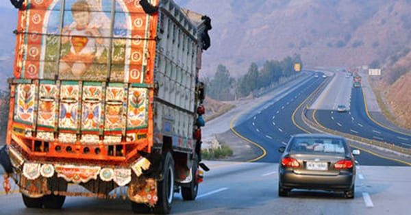 چنیوٹ فیصل آباد روڈ ون وے کرنے کا سروے مکمل
