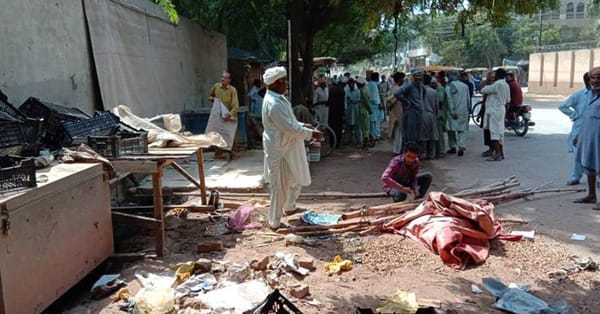 چناب نگر:پنجاب بھر کی طرح چناب نگر میں بھی ناجائز تجاوزات کیخلاف گرینڈ آپریشن کا دوسرا روز،سڑکیں کشادہ